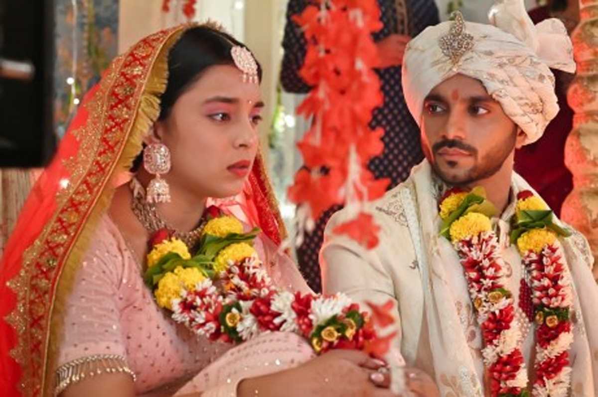 प्रतीक चौधरी ने सुंबुल तौकीर खान के साथ ऑडियो सीरीज रिकॉर्ड की